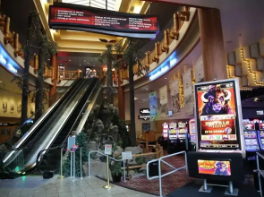 Chinook Winds Casino Resort Hotel