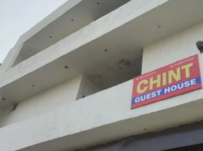 SPOT ON 82192 Chint Guest House