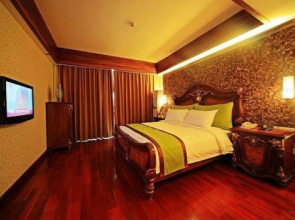 Xing Long Old Ban Yan Resort & Spa