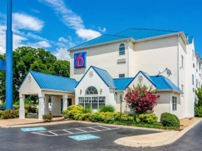 Motel 6 Chattanooga, TN - Downtown