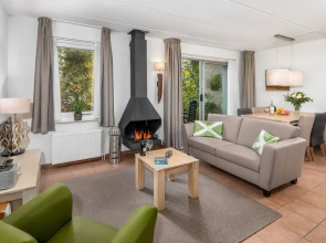 Restyled House with Fire Place near Drents-Friese Wold