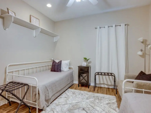 College Station Retreat Near Texas A & M!