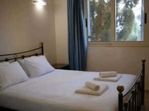 Cassiopeia 1BR Apt on Beach with Pool