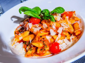 Somewhere Hotel Apartment