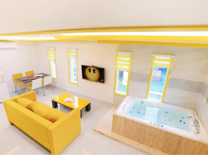 Namiseom The Hue Couple and Spa Pension