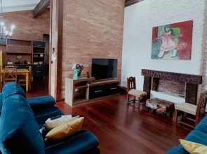 Tima Casa Ampla em Localiza o Privilegiada