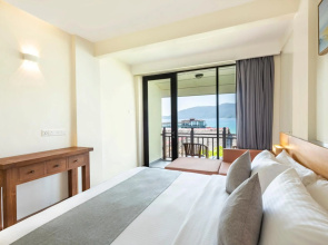 BuBu Long Beach Resort