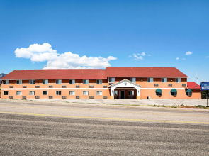 Rodeway Inn & Suites