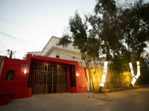 Diamond Lodge karachi