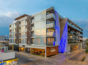 The Fives Downtown Hotel - Curio Collection by Hilton