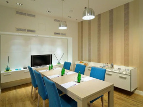 Atrium Fashion Hotel