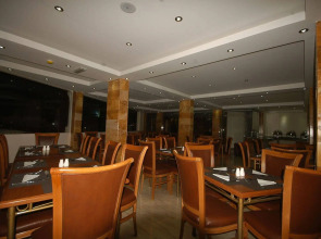 Sharah Mountains Hotel