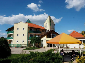 Aqua Therm Hotel
