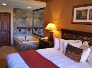 White Pines 1-BD at Westgate - Tombstone