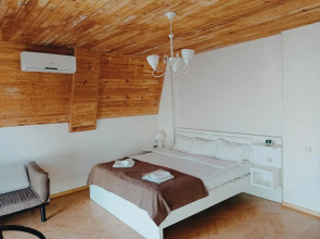 Отель Four Brothers