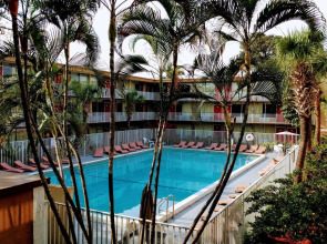 Red Carpet Inn Airport and Cruise Port Hotel Fort Lauderdale