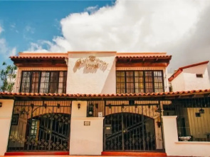 Real Colonial Hotel