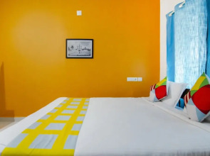 Six Gems by OYO Rooms