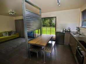 Tyenna River Cottage