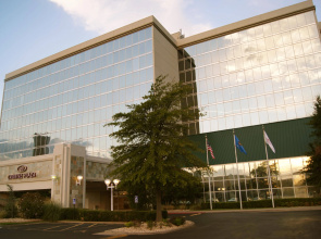 Crowne Plaza Tulsa - Southern Hills