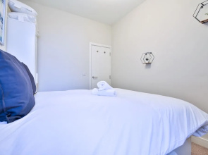 1-Bed City Nest in Cardiff