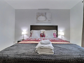 GLOBALSTAY. New 3 Bedroom House in a Quiet Area