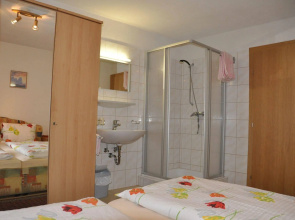Appartements & Ferienwohnungen Pfausler