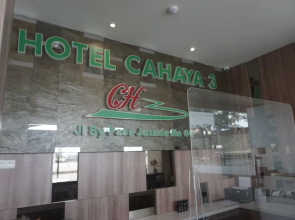 Cahaya 3 Hotel Near Juanda Airport