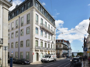 Urban Chic Apartment