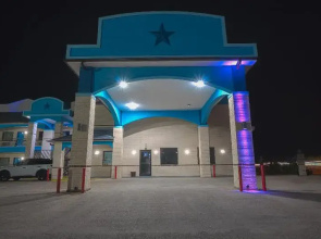 OYO Hotel Bliss Boardwalk