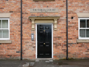 Crewe Short Lets 4 Victoria Court, Crewe