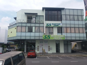 S8 Boutique Hotel