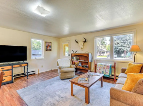 Downtown Cody Getaway - Near Buffalo Bill Center!