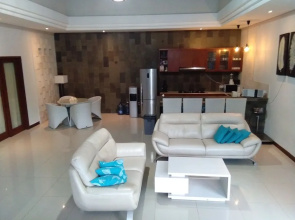 Aka Villa