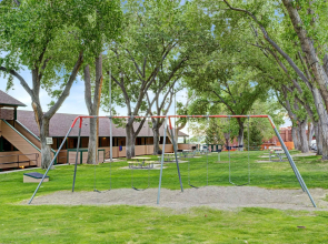 Topaz Lodge
