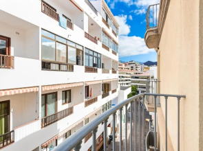 17 LOS CRISTIANOS CENTRAL by the BEACH ,WiFi