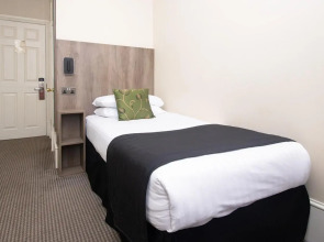 Kensington Gardens Hotel