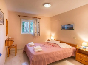 Ormos Drepanou Apartments