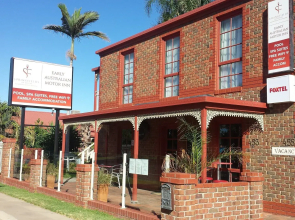 Early Australian Motor Inn