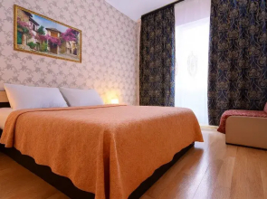 Apartment Lion on the street Tyumentsky trakt, 8