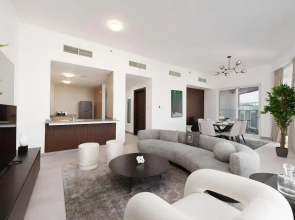 Elegant Panoramic Sea View Apt on Al Reem Island