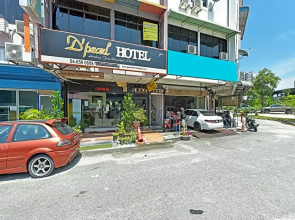 OYO 90585 D Pearl Hotel