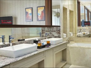 Resorts World Sentosa - Equarius Hotel