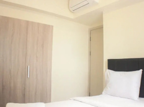 Comfort 1Br With Dining Room At Meikarta Apartment