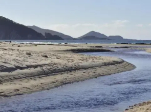 Sisters Beach Retreat