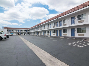 Motel 6 Norwalk, CA