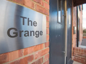6 The Grange
