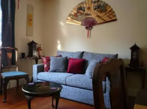 Petite Maisonette