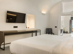 Sun Rocks Boutique Hotel