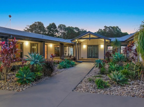 A PERFECT STAY - Lennox Unique Coastal Retreat